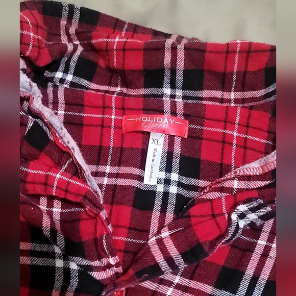 Cozy Red Plaid Pajama Set - Picture 4 of 10
